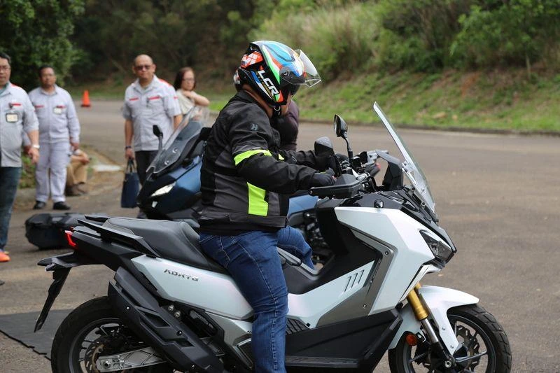 SYM prepares ADXTG 400 for Malaysian market with Taiwan test ride event SYM prepares ADXTG 400 for Malaysian market with Taiwan test ride event