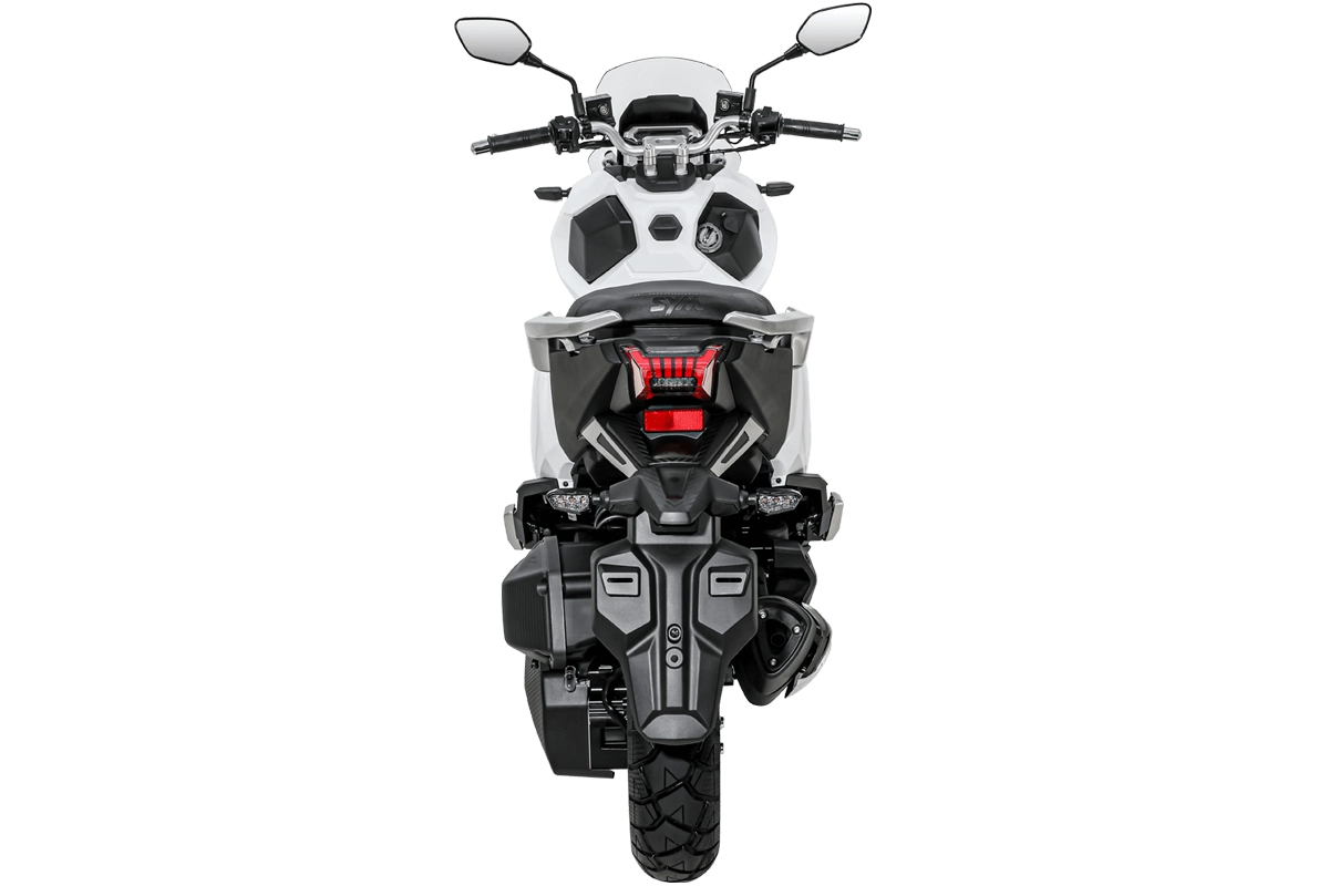 ADX 125 360 view 4