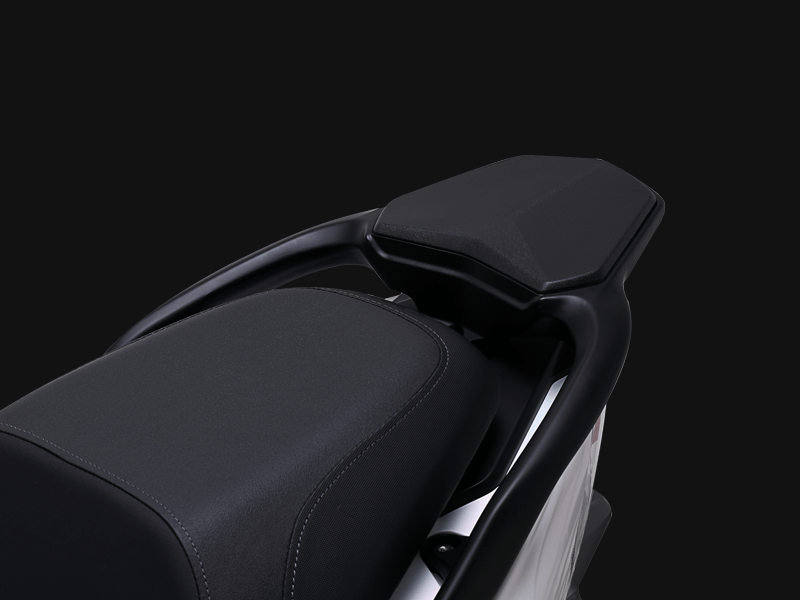 Top case carrier